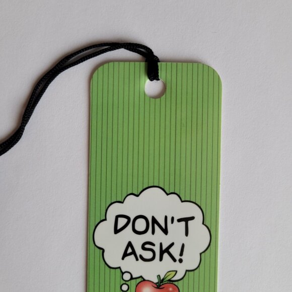 Vintage 1978 Garfield Bookmark Don't Ask Tassel Comic Cat apple KB 10324 70s 80s - Picture 4 of 15